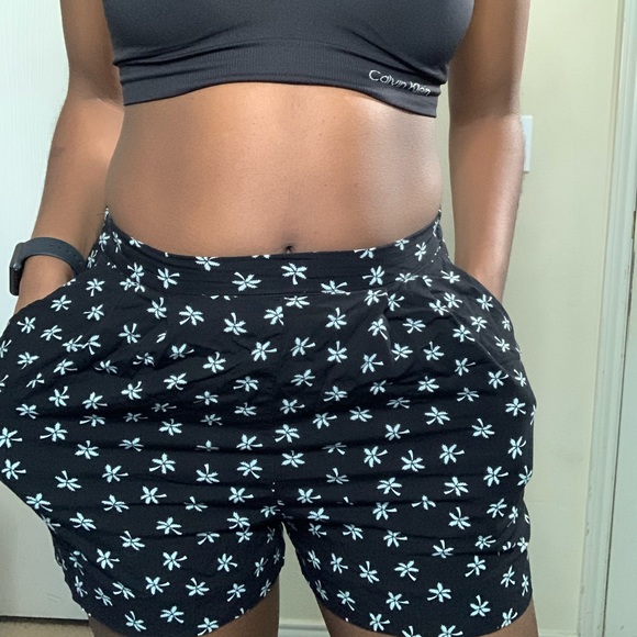 Printed shorts - Picture 4 of 4